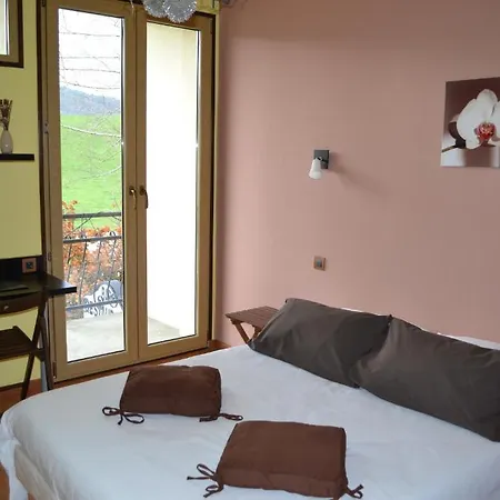 Hotel La Tour Du Loup La Bastide-de-Sérou Zimmer foto
